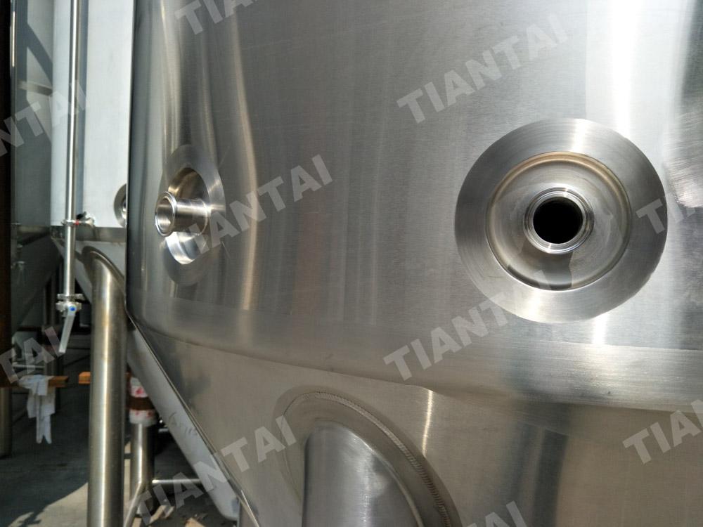 1000L Jacketed Conical Fermenter with New Racking Ram Design